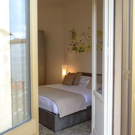 Gasthuis Homelink - Charlotte Florence