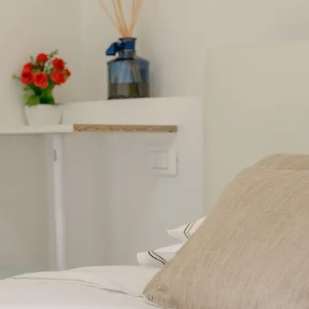 Homelink - Charlotte Florence