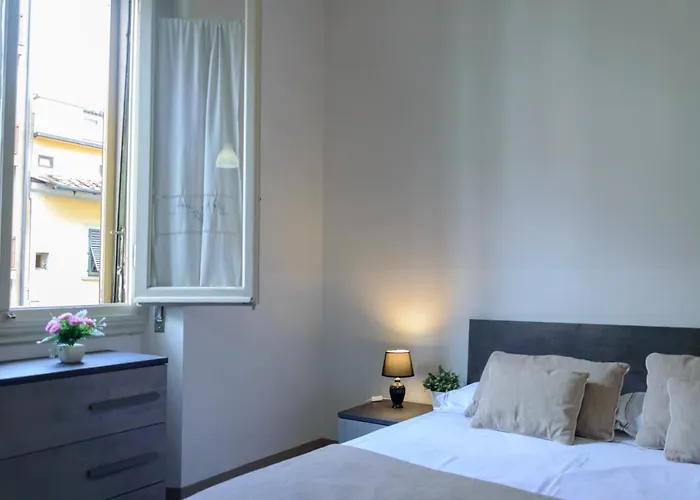 Homelink - Charlotte Affittacamere Firenze